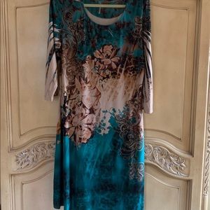 Gorgeous dress extremely flattering size 1X